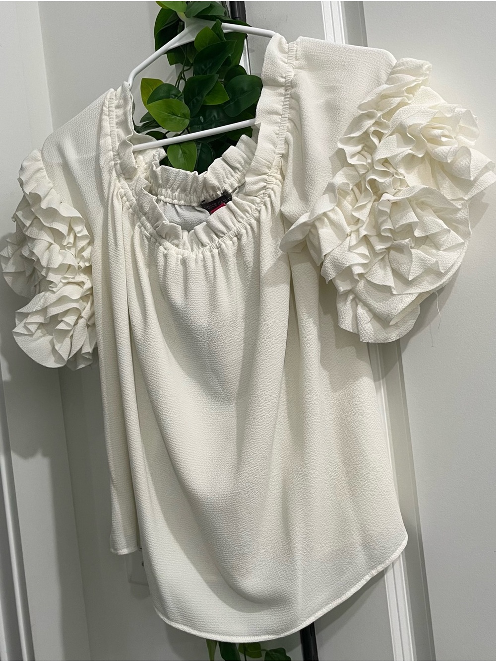 Vince Camuto Cream Ruffle Sleeve Peasant Blouse